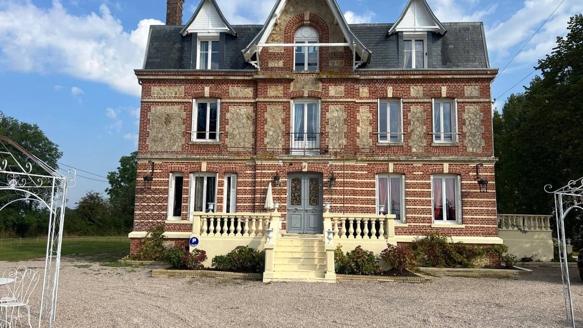 Norrey-en-Auge House | La Manoir de La Baronnie 430m² 30 pers (2x15) Reductions 20% January and February