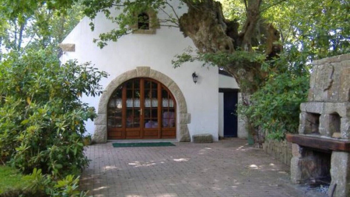 Locoal-Mendon House | - La Margotière -
