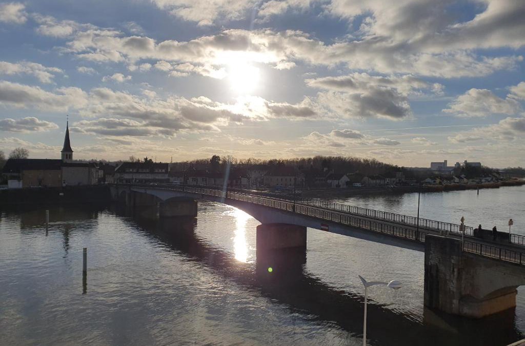 Saint-Jean-de-Losne Apartment | La Marion