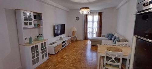 Castiello de Jaca Apartment | La Marmota