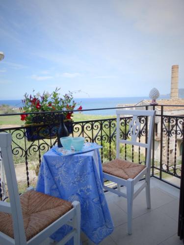 Palermo Apartment | La Maschera di Giano 2