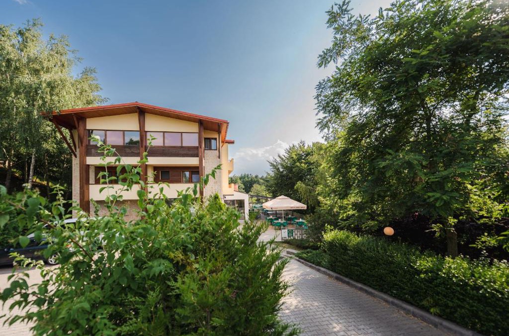 Ciurila Resort | La Mesteceni & Loc cu Stări de Bine, SPA adult only