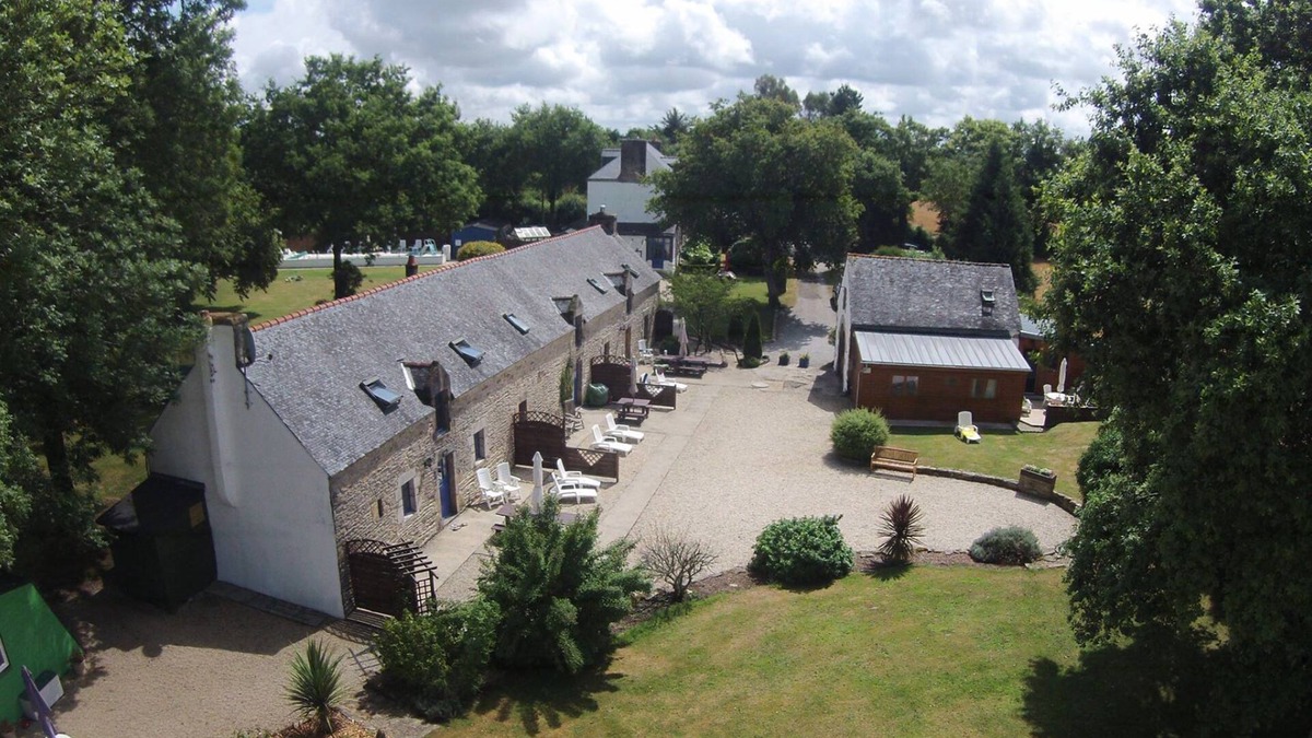 Camors Cottage | La Metairie, 4 Cottages Sleeping 22 with Heated Pool in Beautiful Rural Setting