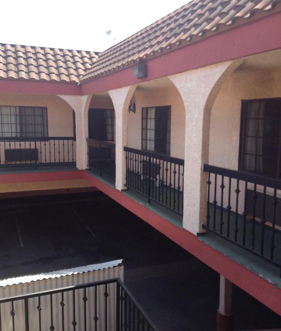 South Wrigley Hotel | La Mirage Inn
