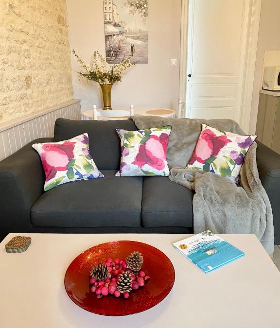 Aulnay House | La Montgrande, 2 bed gîte, Aulnay