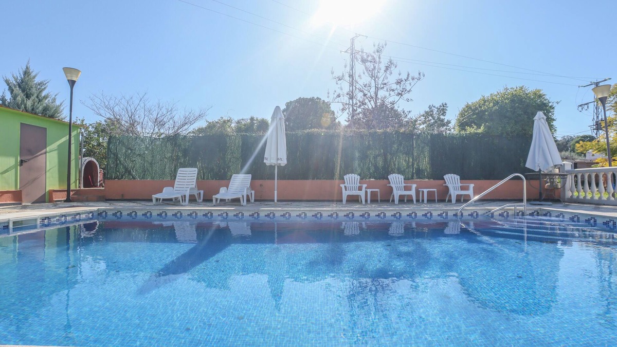 Guillena Villa | La Morada Del Yayo - Four Bedroom Villa, Sleeps 5