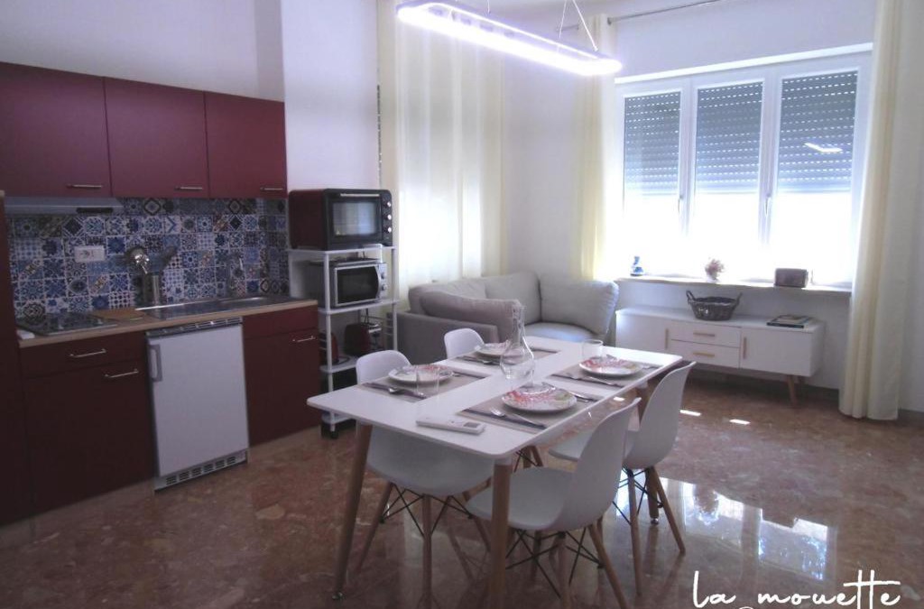 Tiberio Villa | La Mouette di Nico