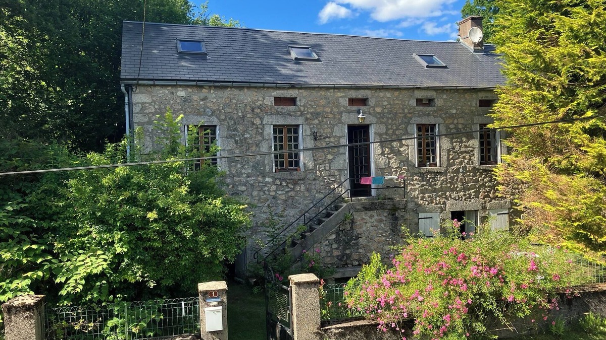 Montsauche-les-Settons Bed & Breakfast | La Musardière de la Cure