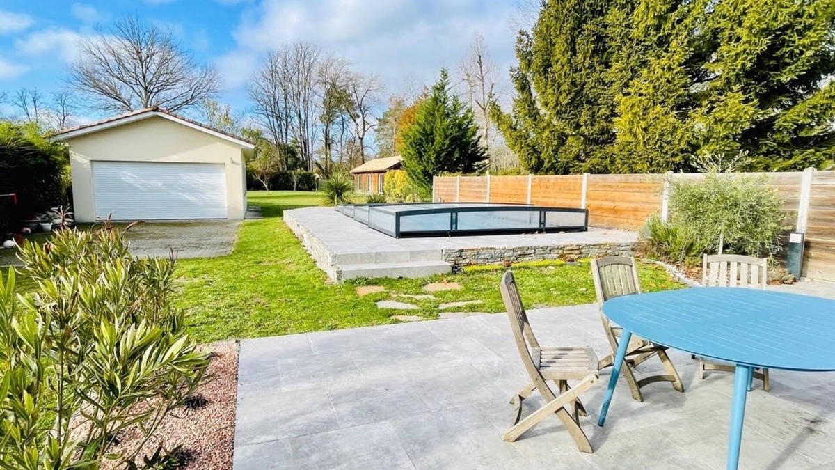 Pessac House | La Muscadelle - Maison familiale avec piscine