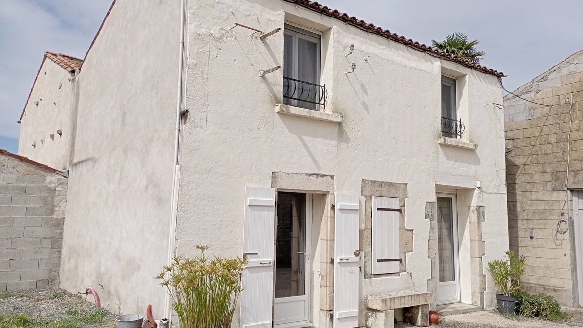 L'Ile-d'Elle House | La Nellezaise