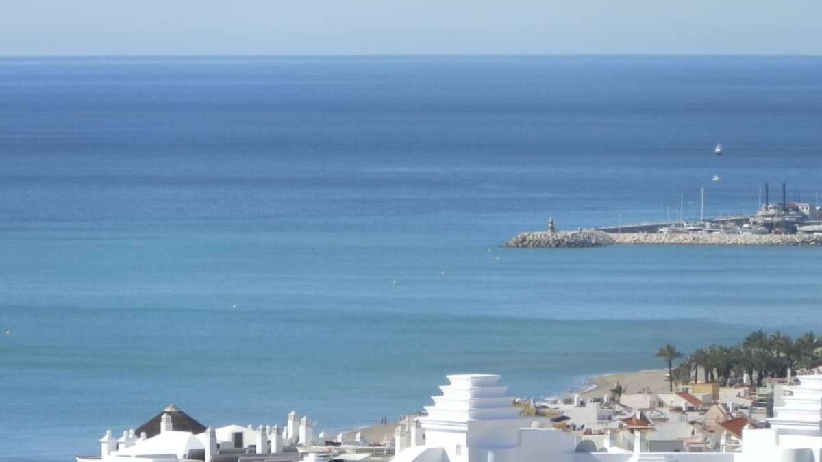 Torremolinos City Centre Apartment | La Nogalera' Complex Torremolinos Apartment with stunning view, WIFI Sat TV