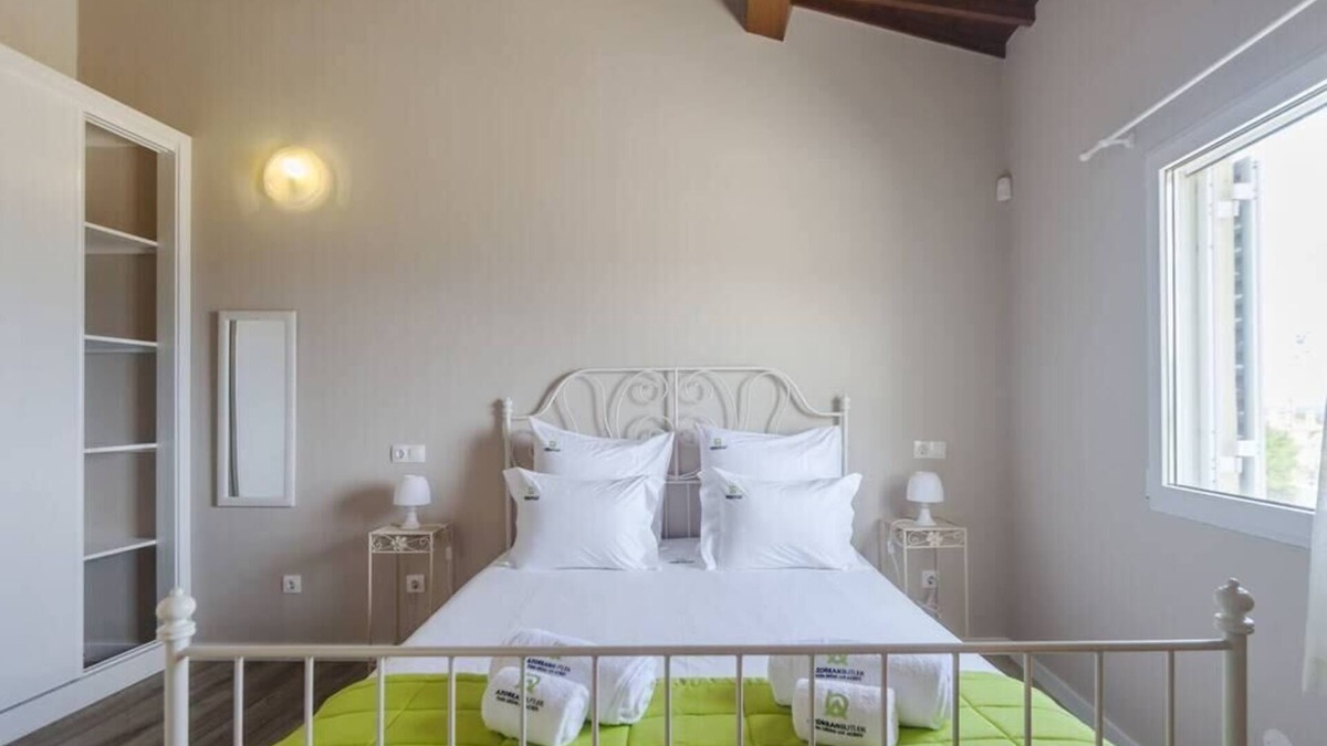 Mosteiros Cottage | La Nouvelle - Azorean Butler