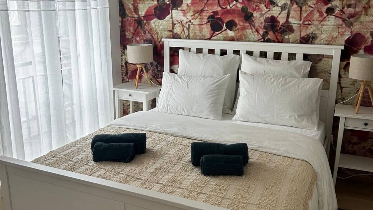 Aix-les-Bains City Center Apartment | La Orquidea - sleeps 2 to 4 - 3*