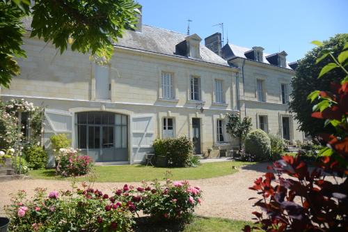Beaumont-en-Veron House | La Pénesais