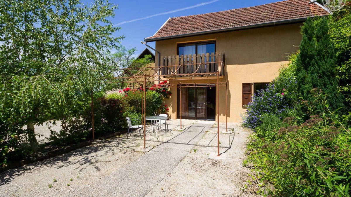 Saint-Genix-sur-Guiers House | LA Parenthese - St-genix-les-villages