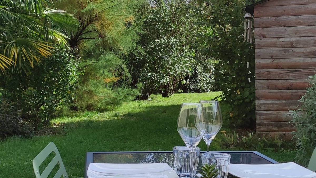 Saintes House | 🐕la Patte Charentaise🐕 Avec Parking Privé. Petit Déjeuner Offert la 1ere Nuit