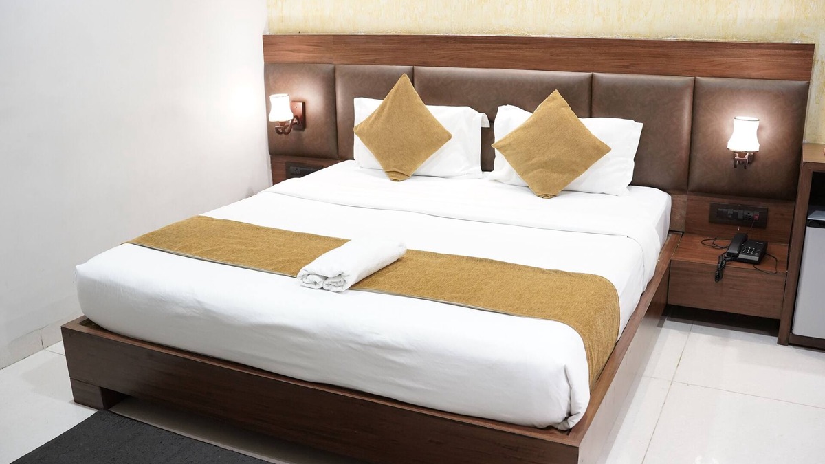 Bhopal Hotel | La Pearl - Bhopal