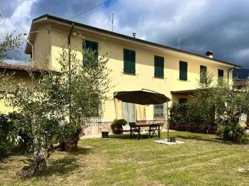 Camaiore Boat Rental | La Pergola Comfortable holiday residence