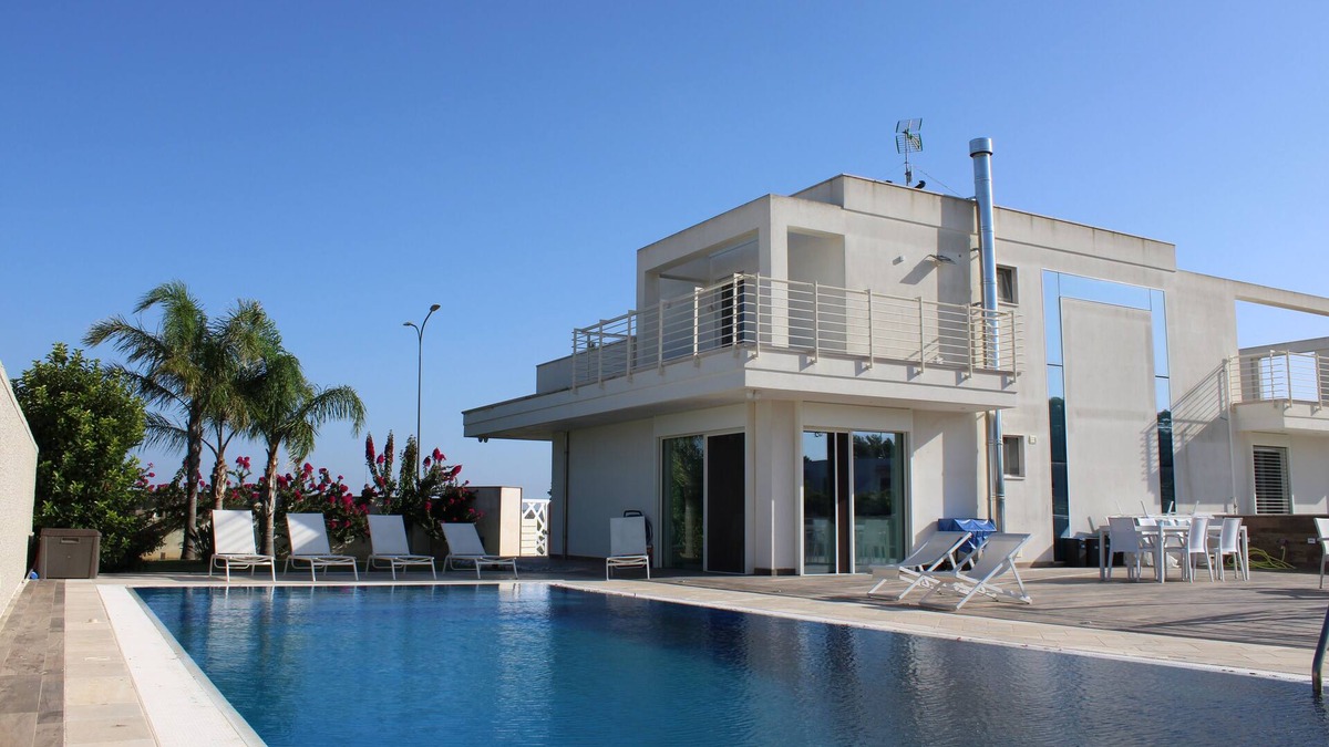 Lecce Villa | La Perla Bianca Luxury Villa