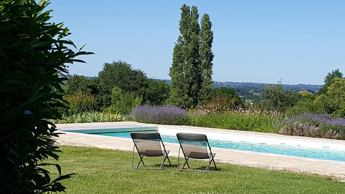 Savonnieres Cottage | La Petite Bret guest house