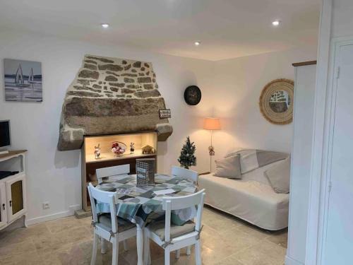 Plounerin House | La petite Bretonne