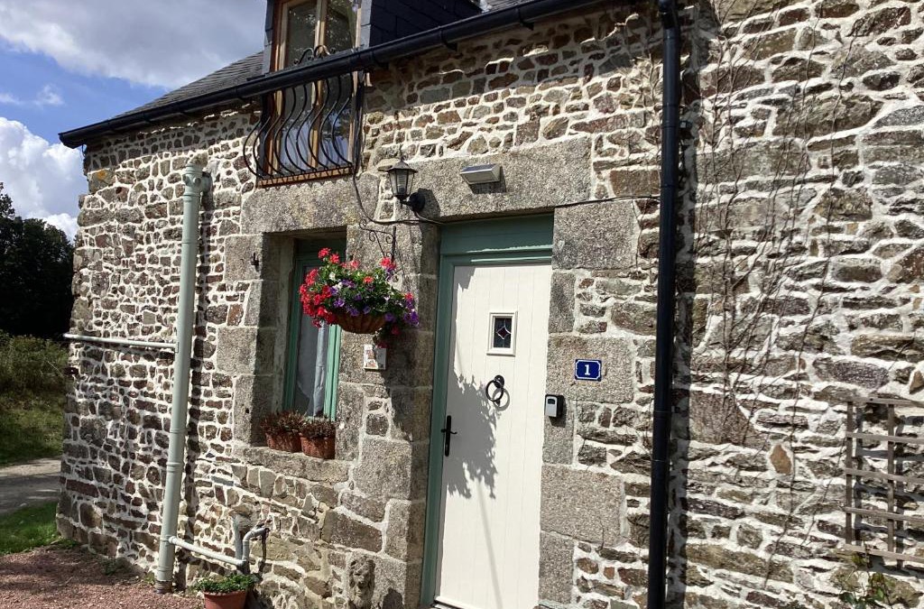 Javron les Chapelles House | La Petite Fleur