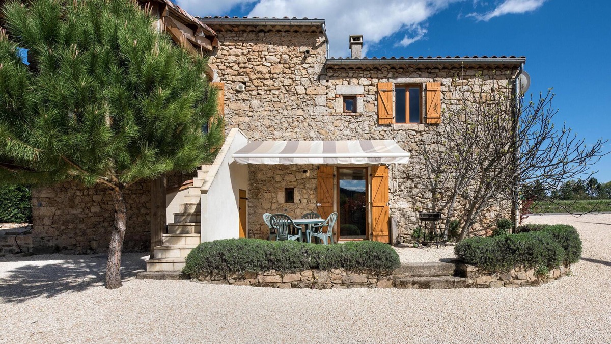 Lablachere House | La Petite Grange - Converted vaulted barn - South Ardèche - 2 ensuite bedrooms