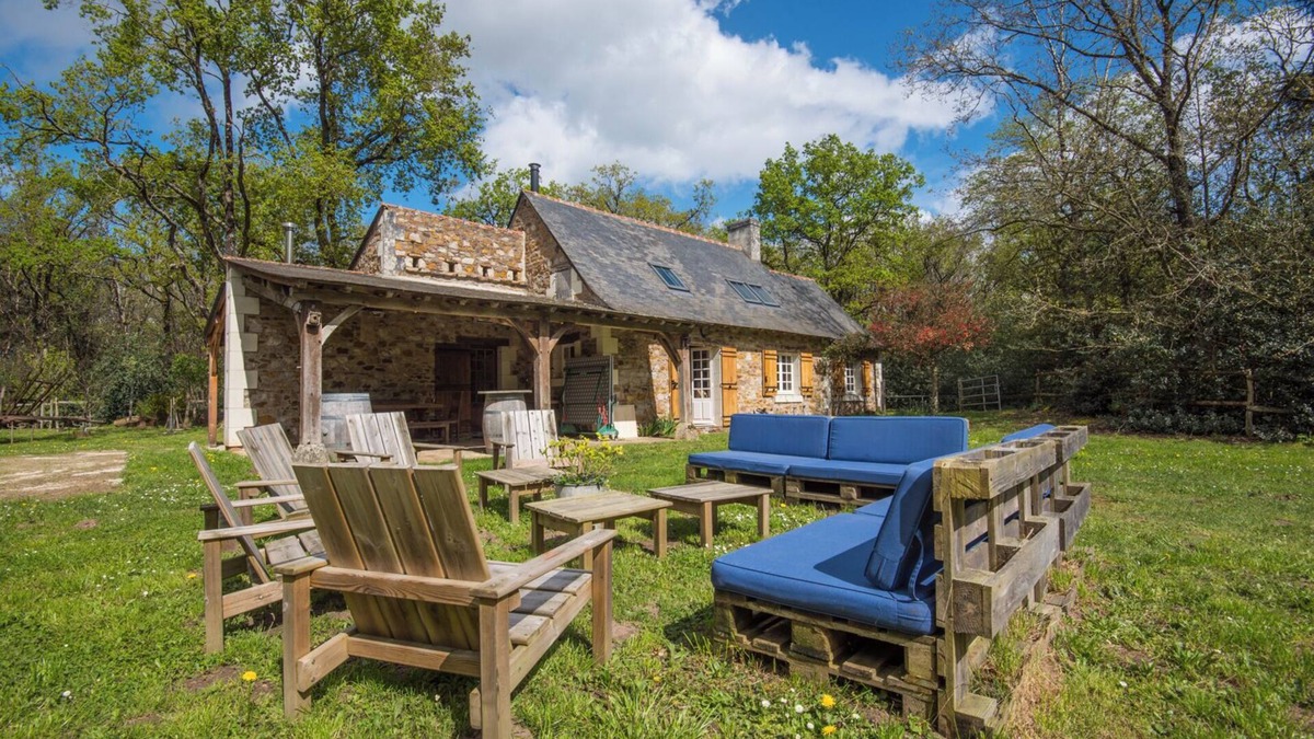 Les Rosiers-sur-Loire House | la Petite Maison Dans la Forêt , un Havre de Paix en Pleine Nature !