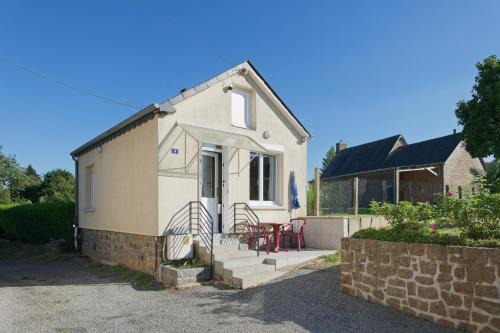 Monthault Apartment | La petite maison