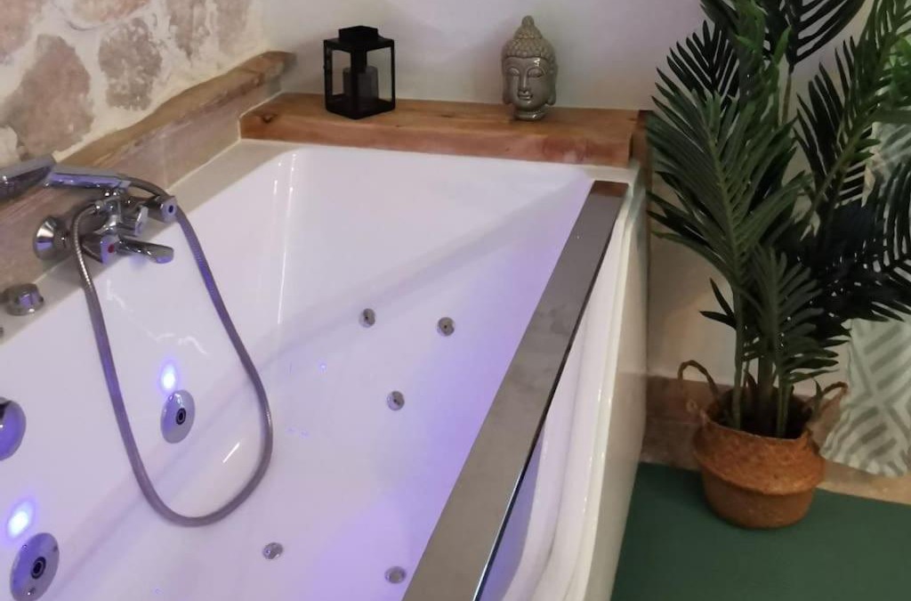 Sault House | La Petite Reine Du Ventoux