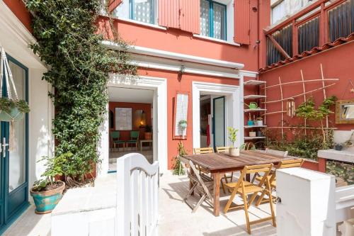 Les Chutes Lavie House | La petite Toscane de Marseille