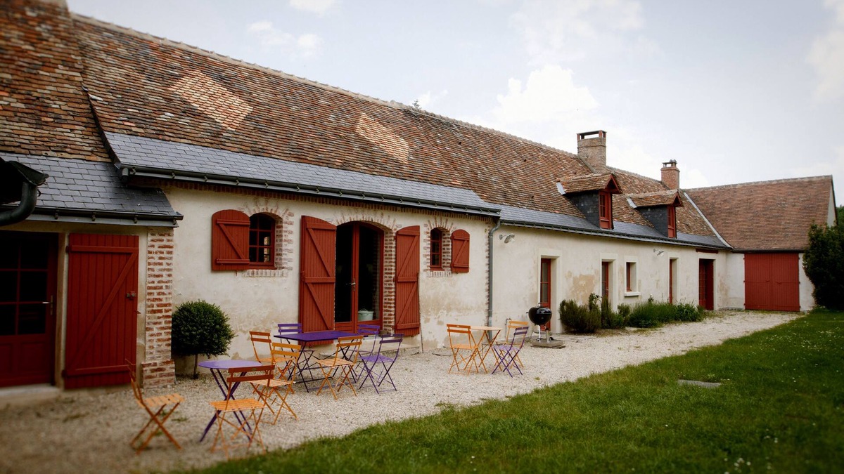 Ambillou House | La Petite Trigalière - Large country gîte for up to 15 people