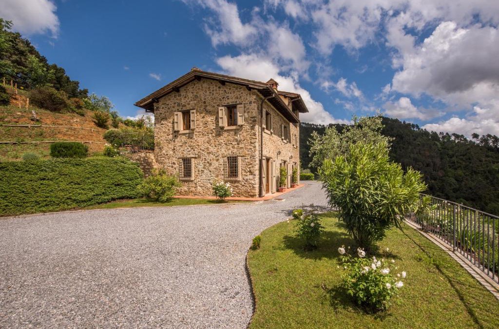 Pescaglia Villa | La Pianella Farmhouse