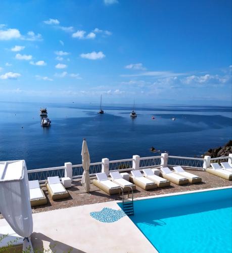Panarea Hotel | La Piazza Luxury Hotel & Spa