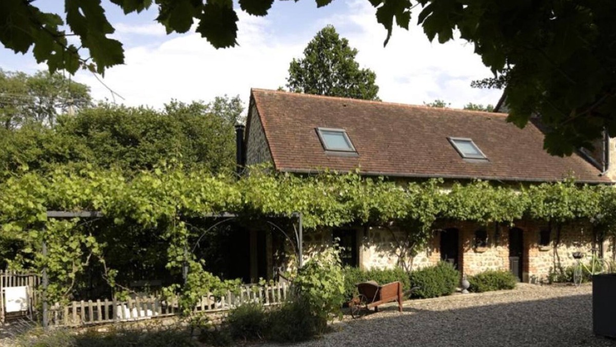 Saint-Dizier-la-Tour Cottage | La Pichonna: Charming cottage * swimming pool, tennis court, fishing pond