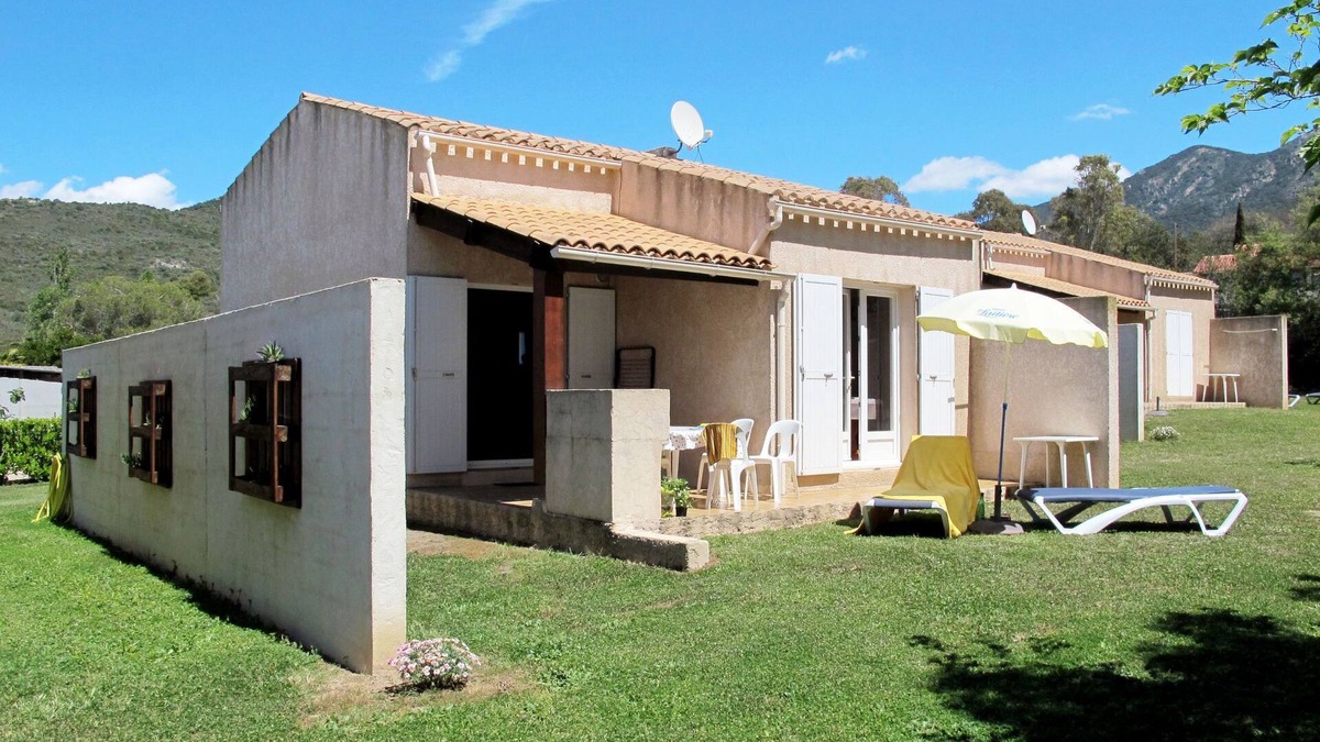 Sagone House | La Pinède, bungalow 6 pers. by Interhome