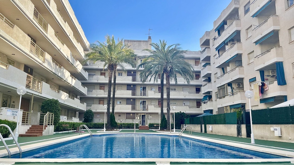 La Pineda Apartment | LA PINEDA HOLIDAY APARTMENT