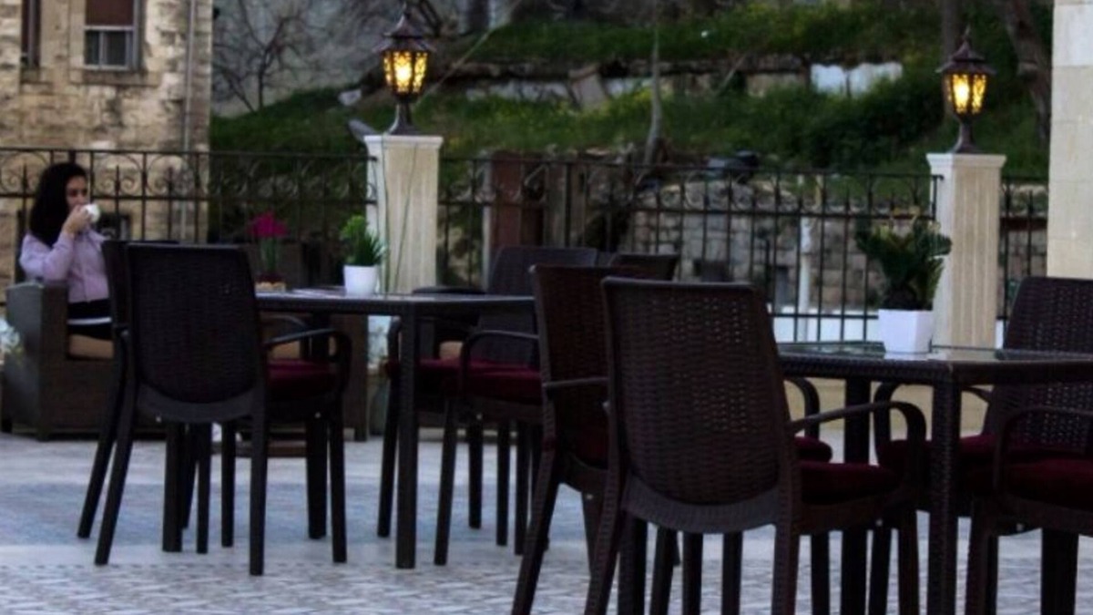 Zahle Hotel | La PLace Hotel