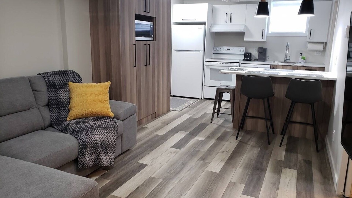 Chicoutimi Apartment | La planque urbaine, 1 bedroom, downtown Chicoutimi