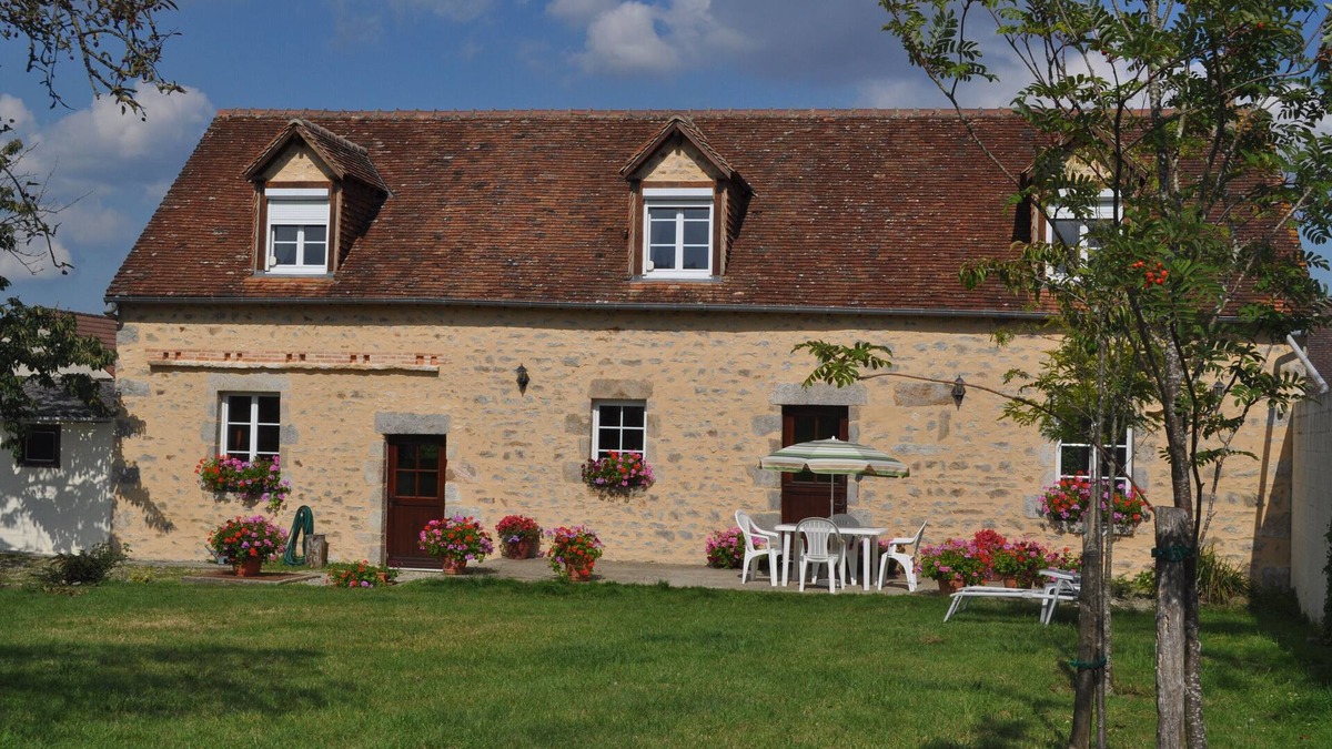 Fye House | La Pommeraie - Detached Gite in Fye North West France