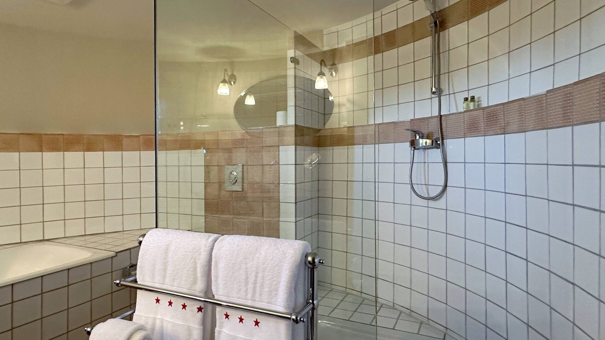 Vacqueyras Apartment | LA PONCHE - Tower Room