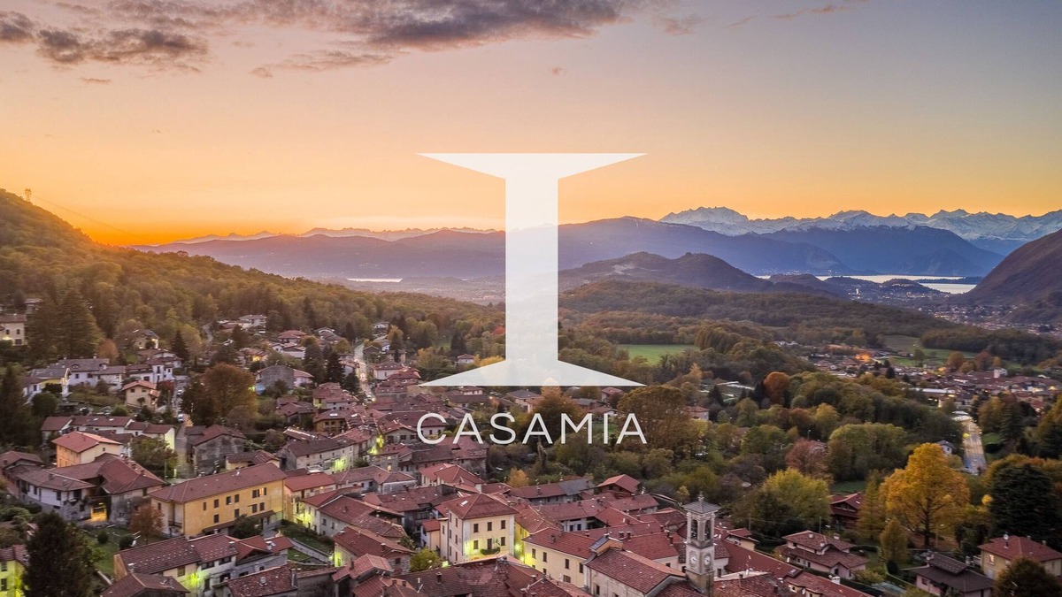 Orino Apartment | La Posteria Junior Suite 1 by icasamia.it
