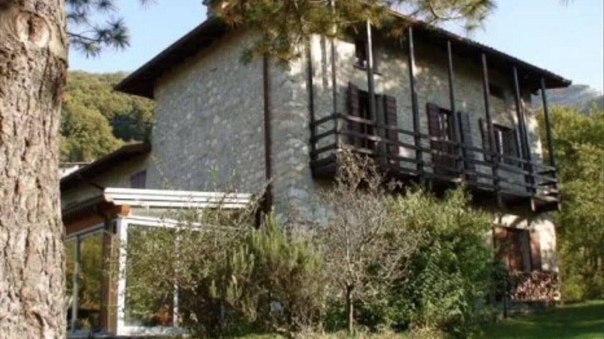 Caprino Bergamasco Villa | La Pradasella - Very typical Cascina house, located in Caprino Bergamasco