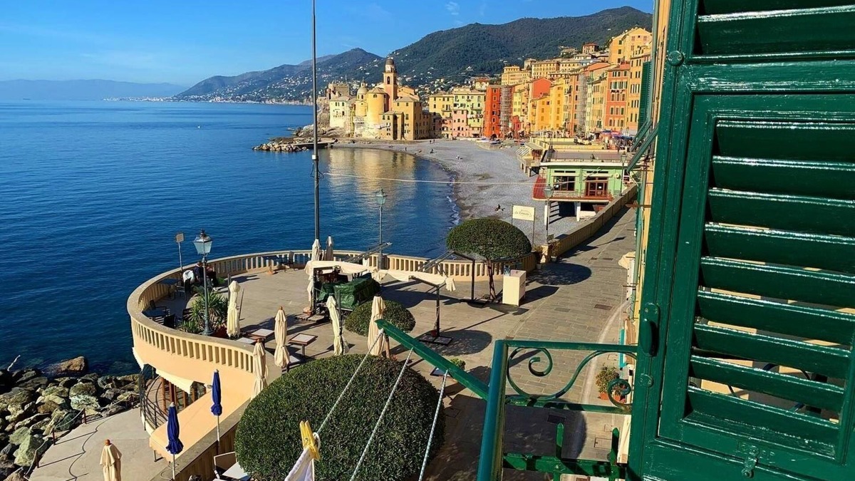 Camogli House | La Priaguea - Front beach with balcony