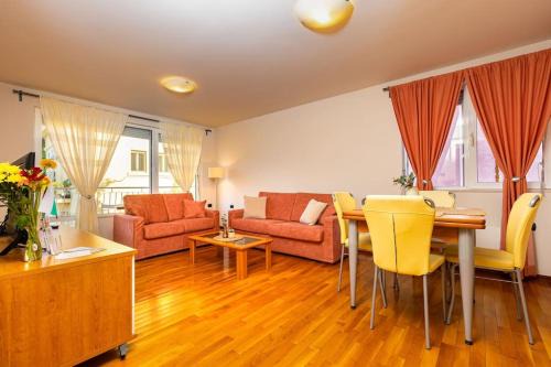 Plovdiv Center Apartment | La Primavera Spacious Apartment