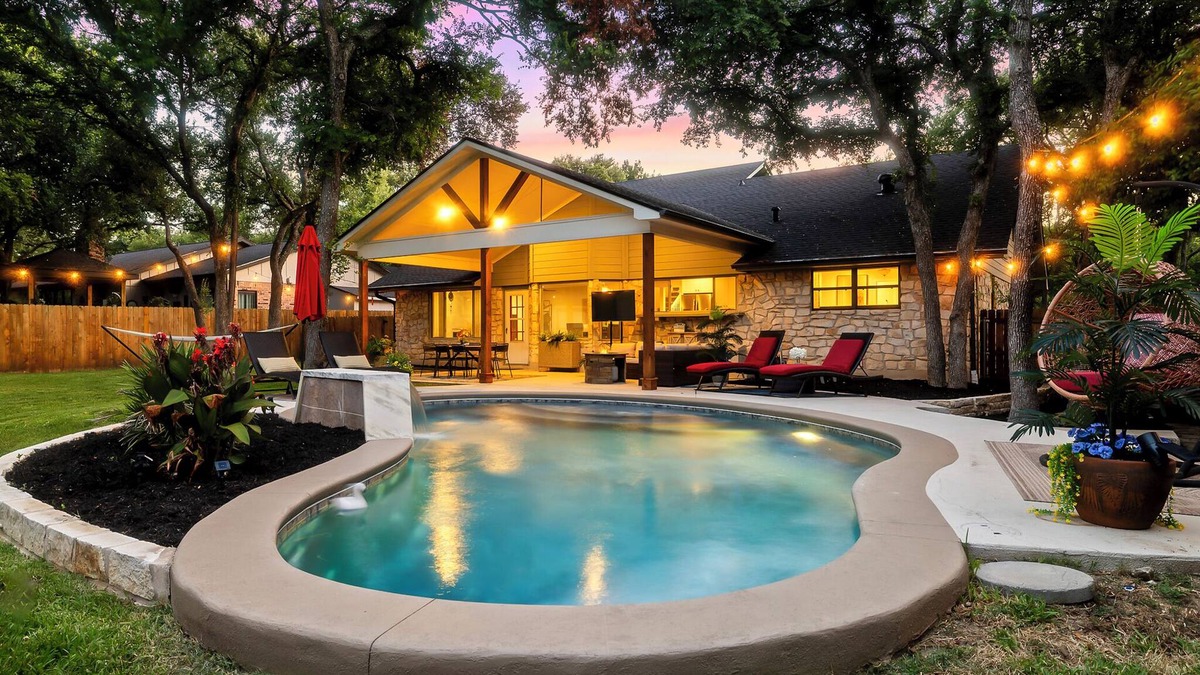 Round Rock West House | La Princesa: Perfect Family Oasis ~Sparkling Pool~