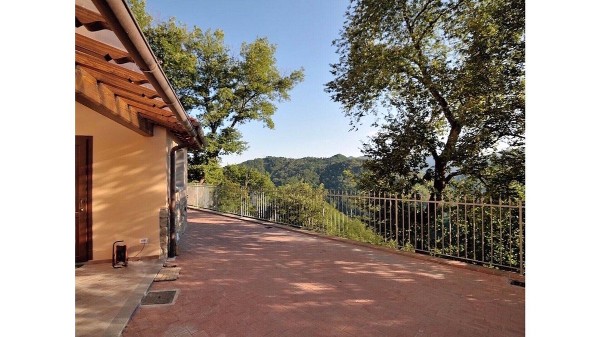 Cavarzano Bed & Breakfast | La Quercia di Vernio - ROOM 1