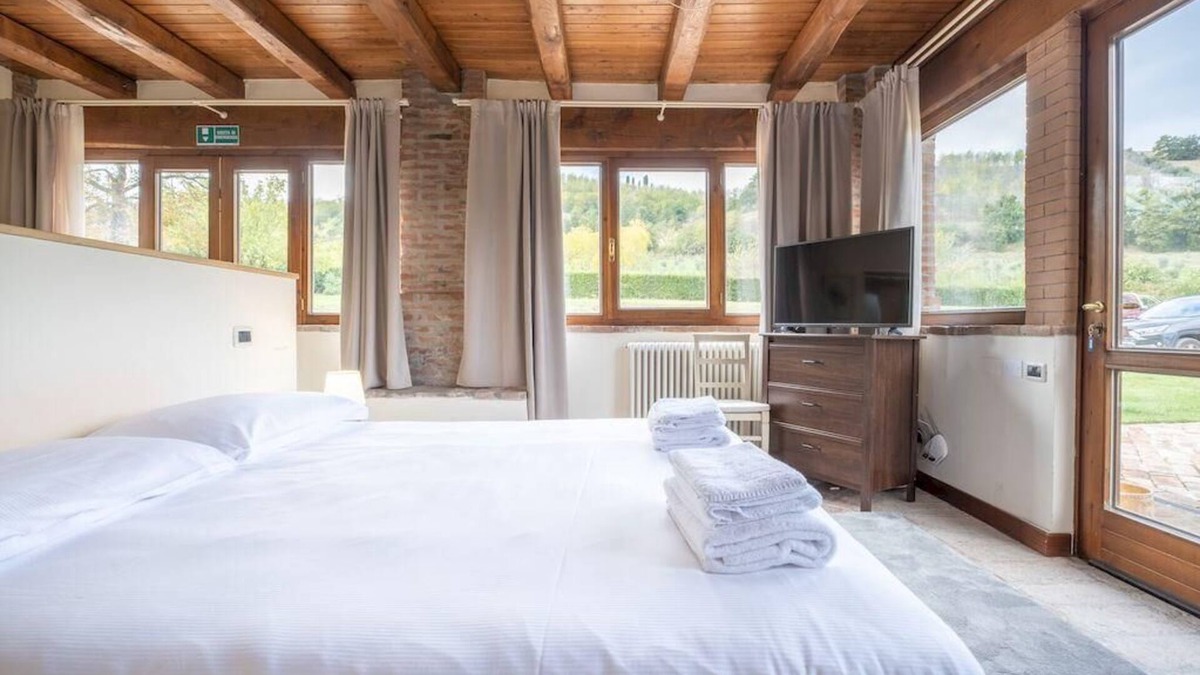 Sasso Marconi Apartment | La Quercia Entire Villa