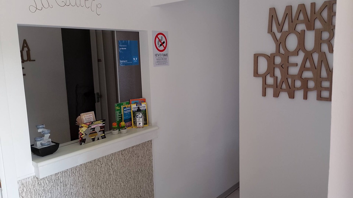 Capiago Intimiano House | "La Quiete" quiet apartment a few steps from Switzerland from Como and Cantù