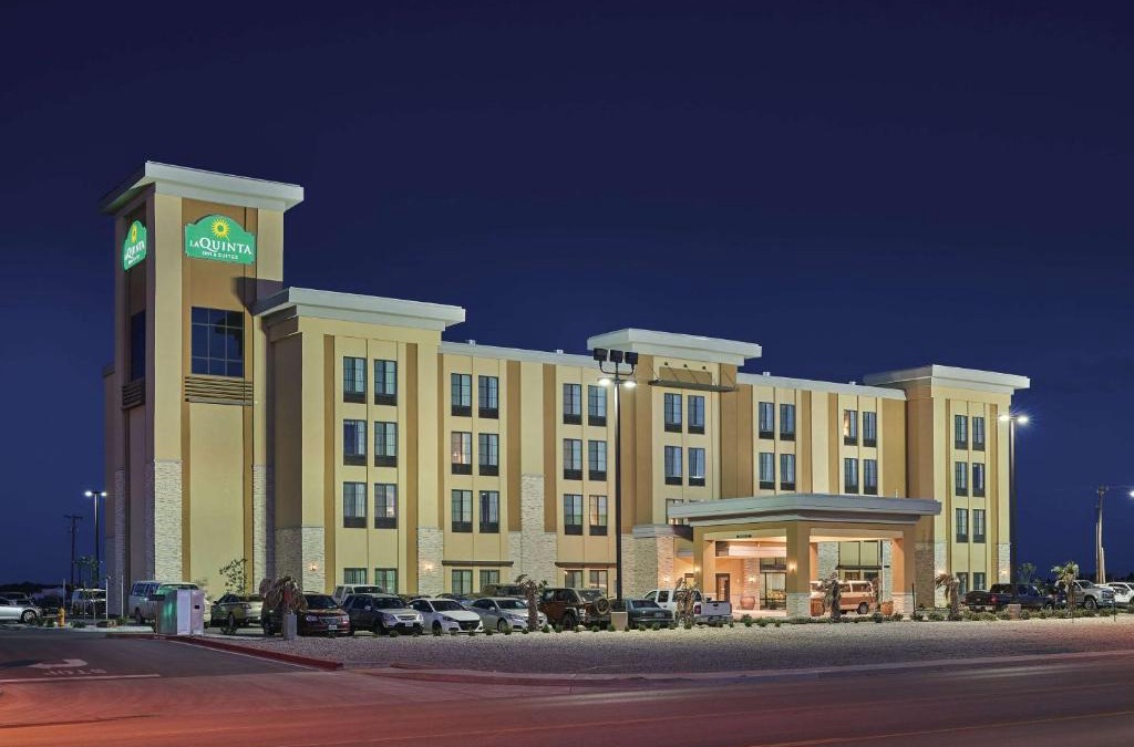Carlsbad Hotel | La Quinta by Wyndham Carlsbad